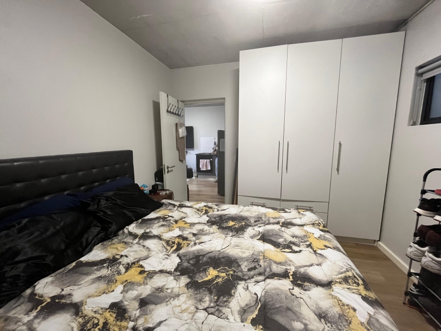 To Let 1 Bedroom Property for Rent in Pinelands Western Cape